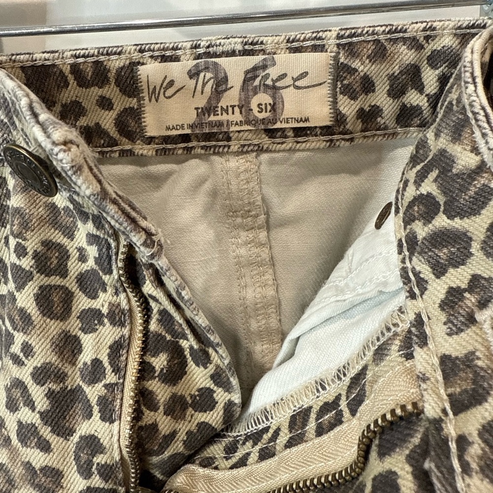 We The‎ Free Bailey Leopard Print Jean Skirt size 26 - Picture 4 of 5